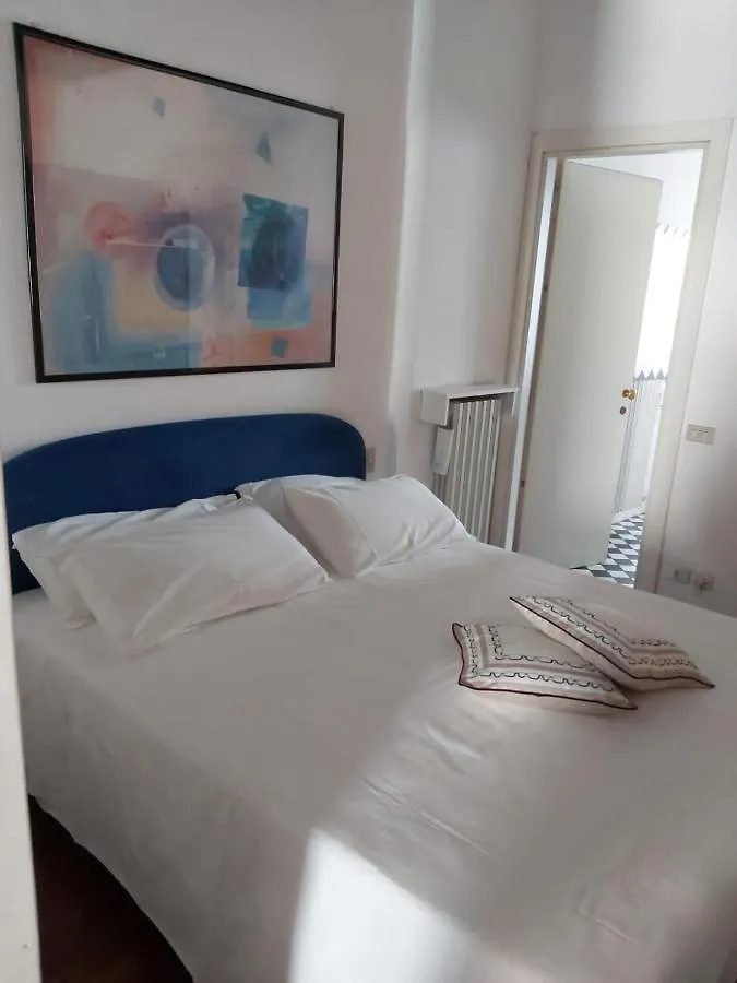 Gatto Bianco Bergamo 9 Apartment 0*,